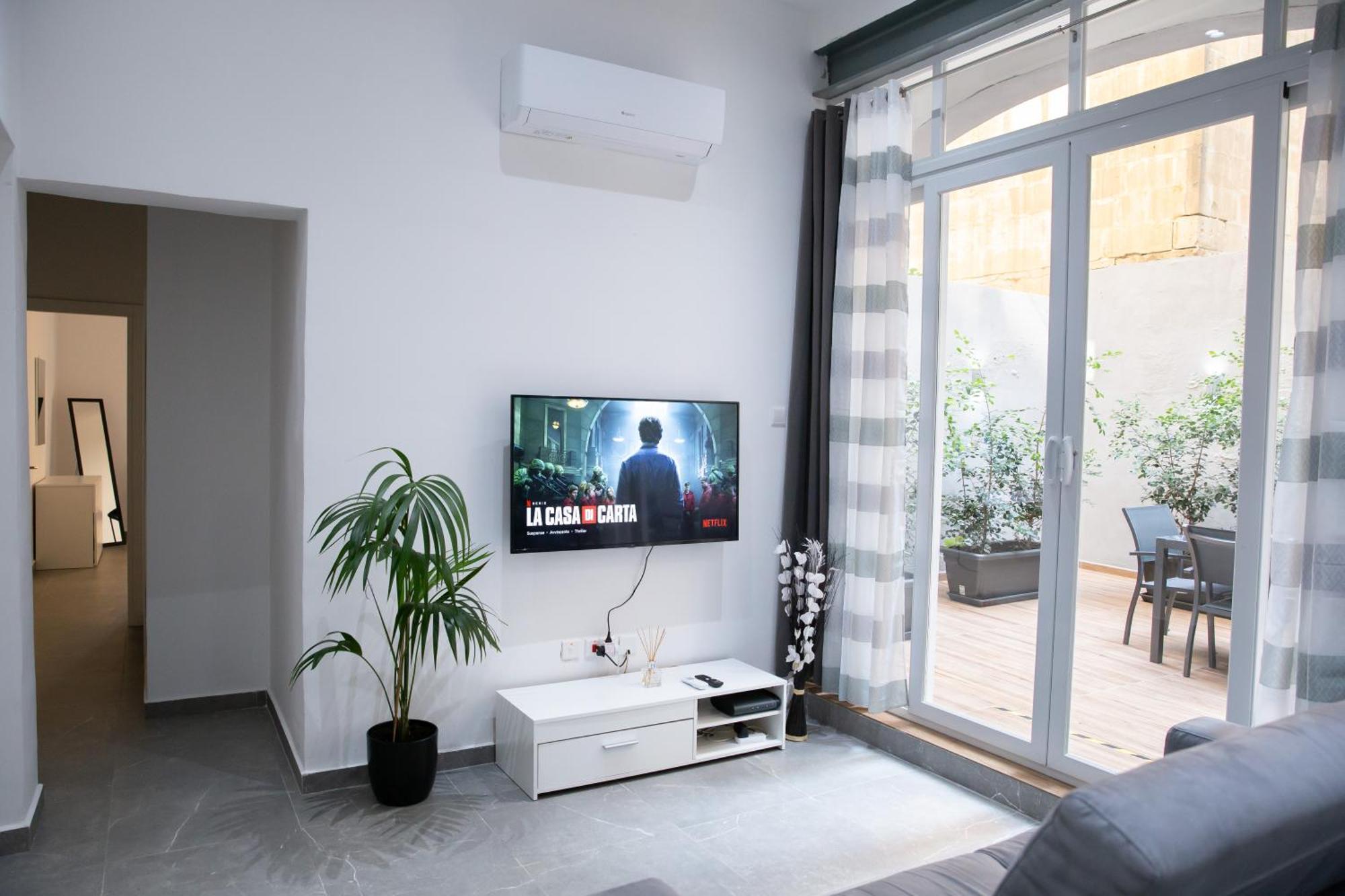 Valletta Waterfront Backyard Flat By Arcobnb Флориана Экстерьер фото