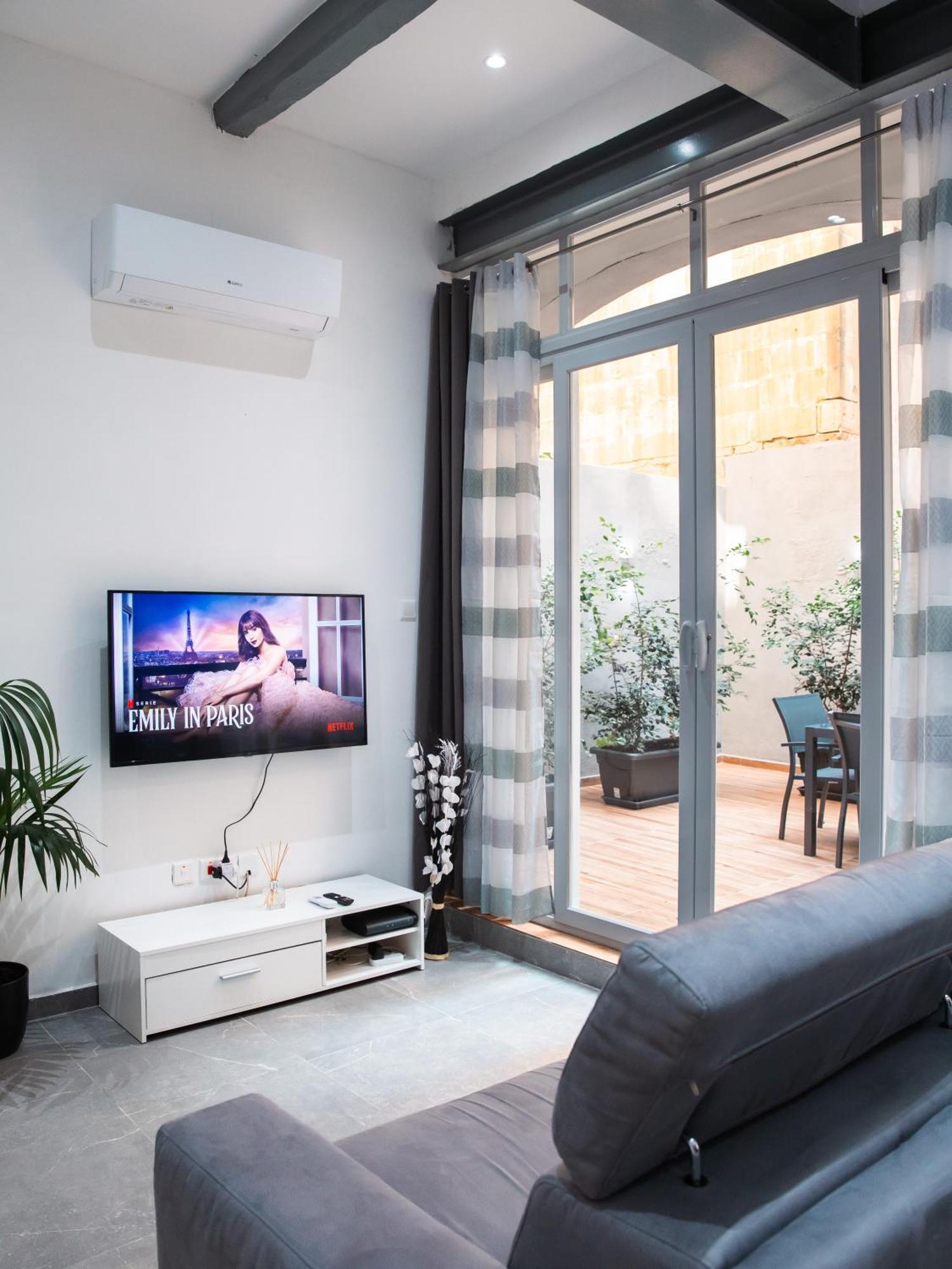Valletta Waterfront Backyard Flat By Arcobnb Флориана Экстерьер фото