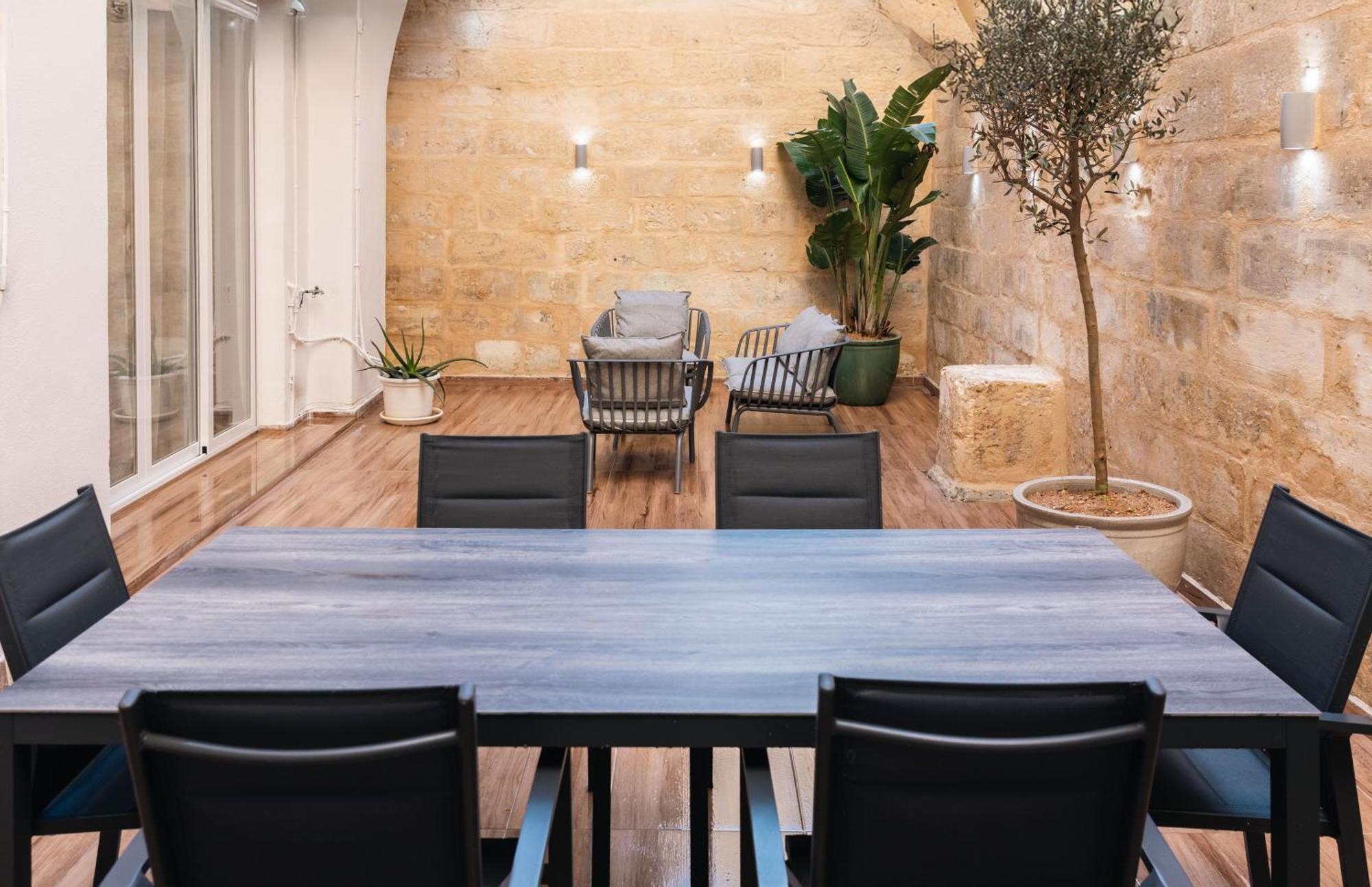 Valletta Waterfront Backyard Flat By Arcobnb Флориана Экстерьер фото